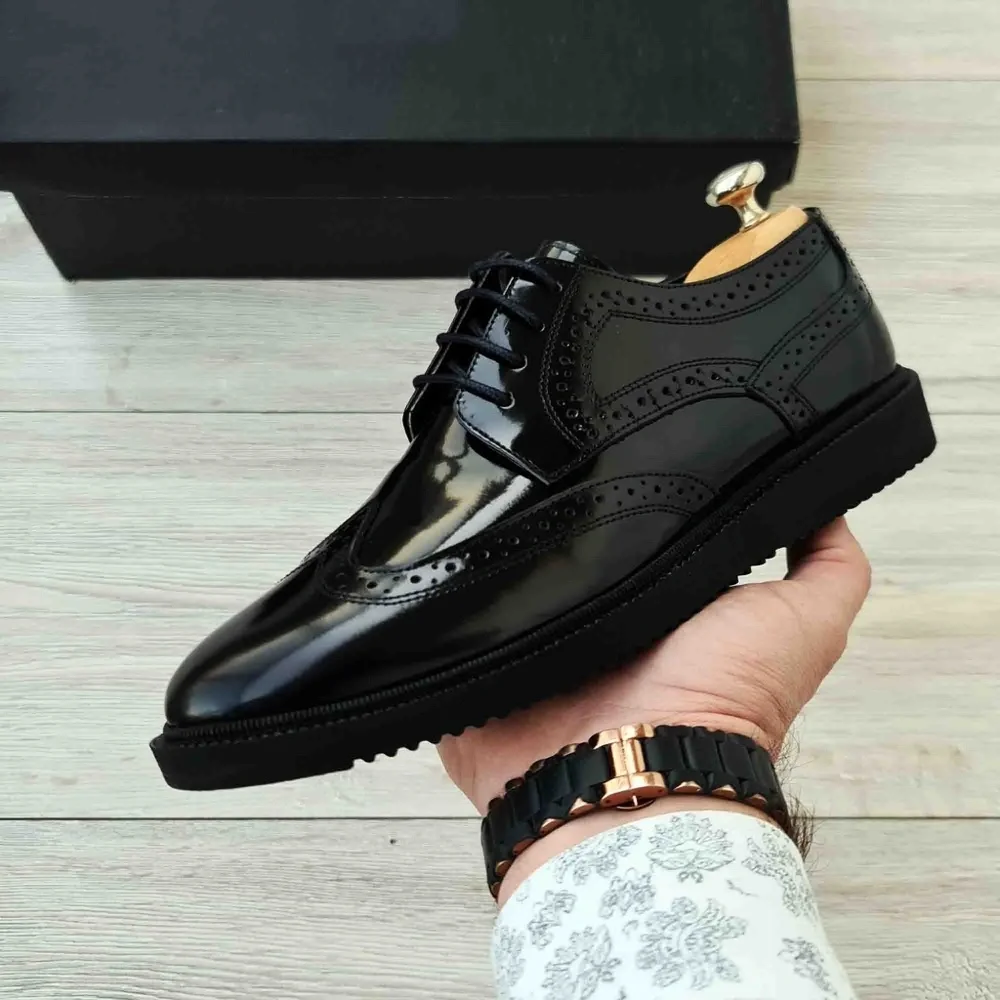 Men's Leather Wingtip Oxfords - Picture 3 of 5